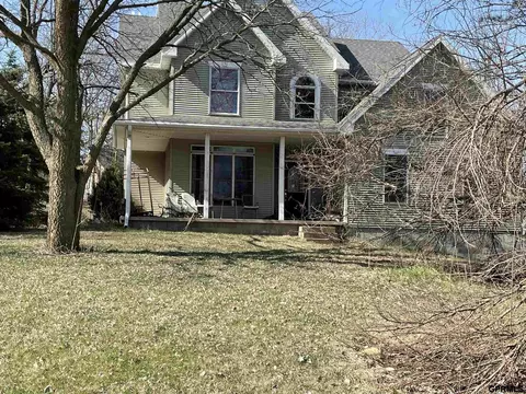 575 E 5th St, Valparaiso, NE 68065