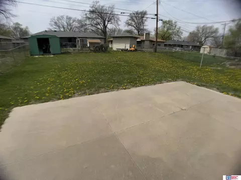 Exterior - 1723 N 13th St, Beatrice, NE 68310 photo 2 of 4