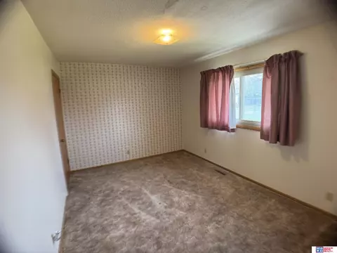 Bedroom - 1723 N 13th St, Beatrice, NE 68310 photo 4 of 7