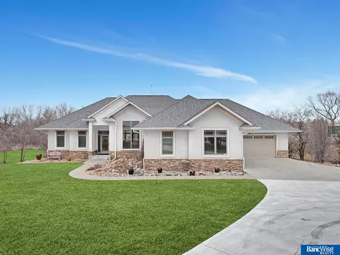 93 C Rd, Eagle, NE 68347
