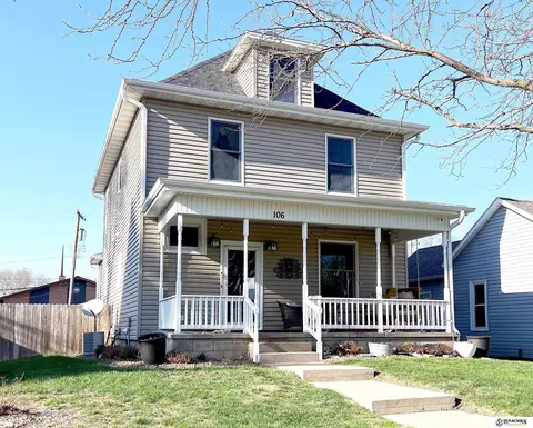 106 E York Ave, De Witt, NE 68341