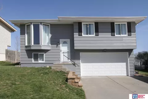 5400 W Goodwin Cir, Lincoln, NE 68524