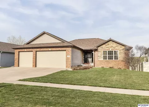 7908 Upton Grey Ln, Lincoln, NE 68516