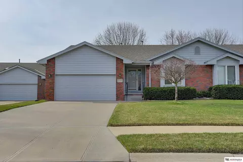 13311 Hillsborough Dr, Omaha, NE 68164