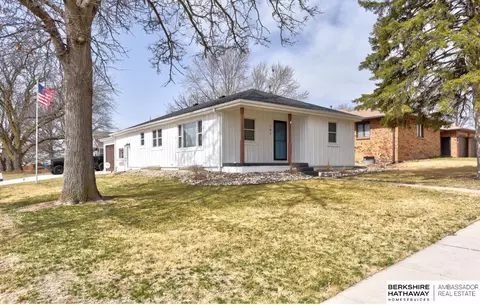 161 S Linden St, Wahoo, NE 68066