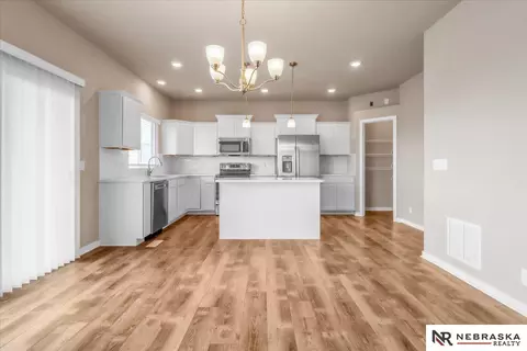 16615 Read St, Bennington, NE 68007 photo 7