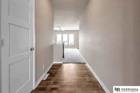 16615 Read St, Bennington, NE 68007 photo 3