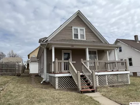 2707 N 62nd St, Omaha, NE 68104