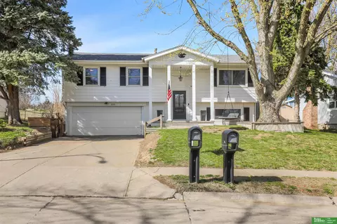 2510 Cornelia St, Bellevue, NE 68147