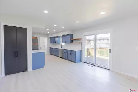 1716 Pleasant View Ave, Beatrice, NE 68310 photo 7