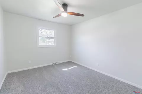 1716 Pleasant View Ave, Beatrice, NE 68310 photo 18