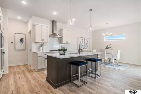 21711 Mcclellan Dr, Gretna, NE 68028