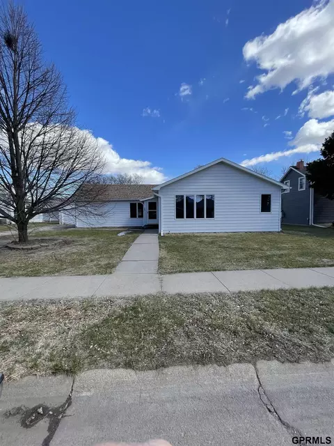 230 N Church St, Elm Creek, NE 68836