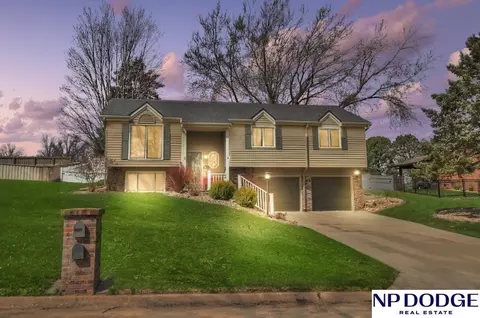 2709 Eagle Dr, Fremont, NE 68025