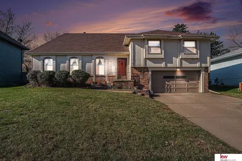 13573 Montclair Dr, Omaha, NE 68144