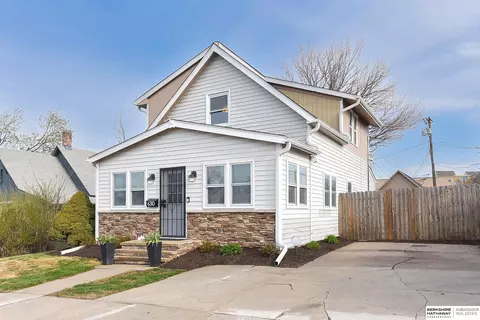 6310 Wirt St, Omaha, NE 68104