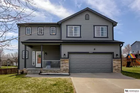 13614 S 14th St, Bellevue, NE 68123