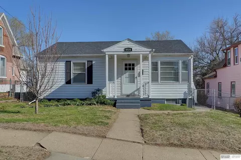 4420 Pierce St, Omaha, NE 68105