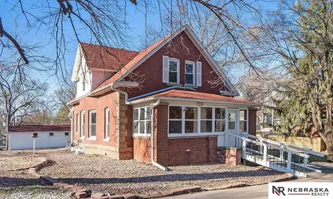 6703 Ohio St, Omaha, NE 68104