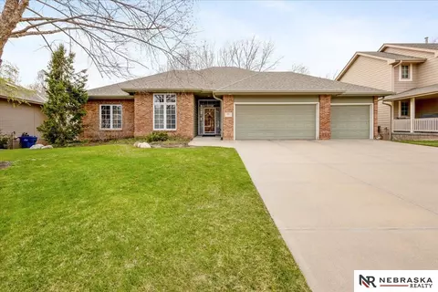 7812 S 171st St, Omaha, NE 68136