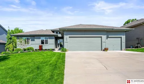 1507 N 181st Ave, Omaha, NE 68022