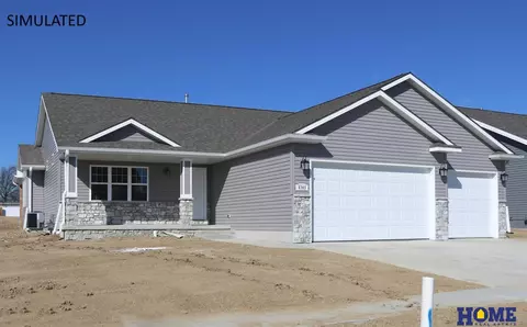 7233 NW 19th St, Lincoln, NE 68521