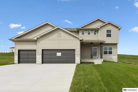 10910 N 160 St, Bennington, NE 68007