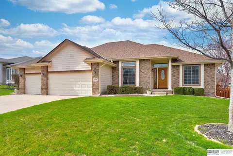 17210 J St, Omaha, NE 68135