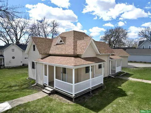 329 N Blackburn Ave, York, NE 68467