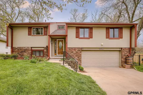 16010 Shirley St, Omaha, NE 68130