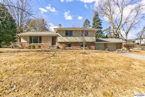 2410 S 98 Ave, Omaha, NE 68124