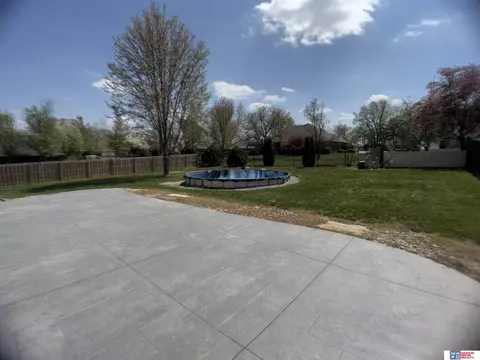 Exterior - 113 Regency Dr, Beatrice, NE 68310 photo 7 of 7