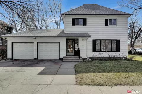 520 W 3rd St, North Platte, NE 69101