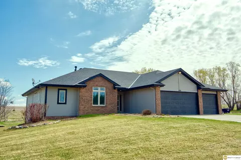 12015 S 124 Ave, Papillion, NE 68046