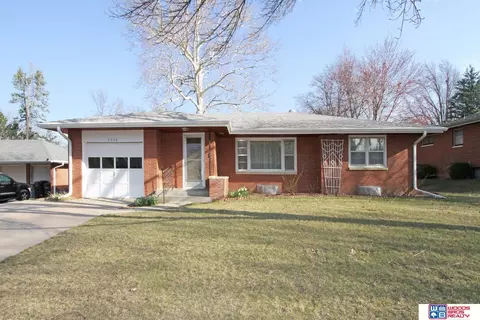 2538 Arlene Ave, Lincoln, NE 68502