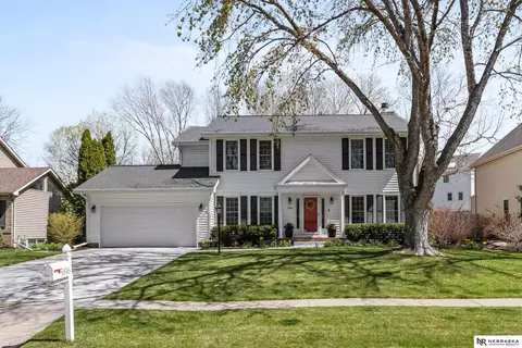 5816 Woodstock Ave, Lincoln, NE 68512