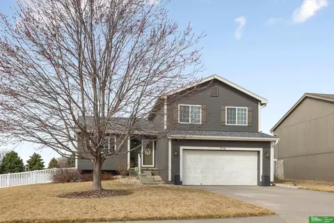11714 S 209th Ave, Gretna, NE 68028