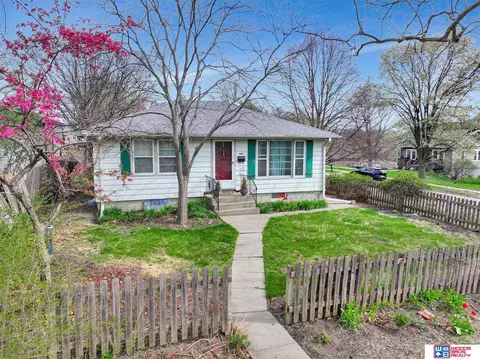 5356 Prescott Ave, Lincoln, NE 68506