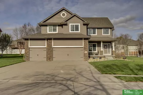 12708 S 81 St, Papillion, NE 68046