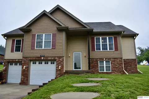 4329 West St, Blair, NE 68008