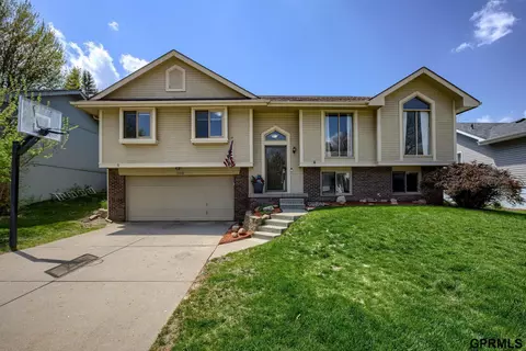 1306 N 159th St, Omaha, NE 68118