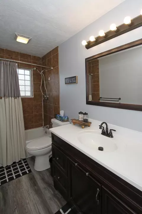 Bath - 740 G St, Eagle, NE 68347 photo 1 of 3
