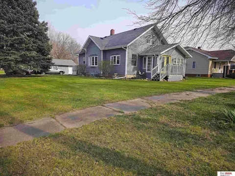 324 N Court St, Wilber, NE 68465