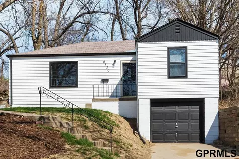 6529 N 35th St, Omaha, NE 68112