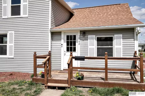 1542 Euclid St, Ashland, NE 68003