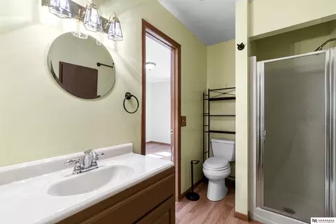 Bath - 265 4th St, Springfield, NE 68059 photo 4 of 4