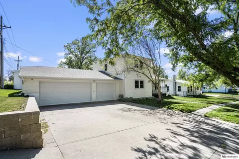 Exterior - 265 4th St, Springfield, NE 68059 photo 6 of 6