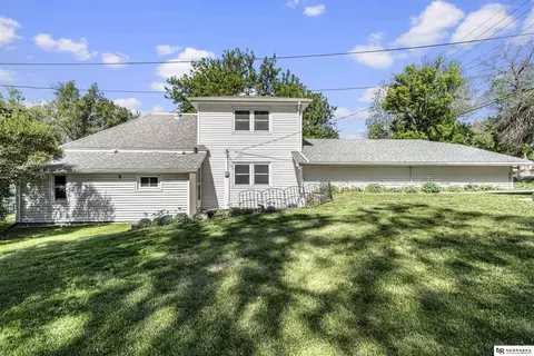 Exterior - 265 4th St, Springfield, NE 68059 photo 2 of 6