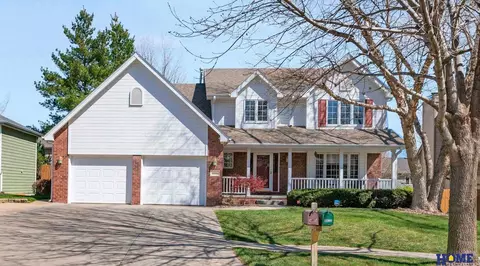 4606 Birch Creek Dr, Lincoln, NE 68516
