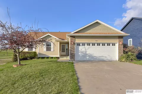 2857 Ravae Ln, Blair, NE 68008
